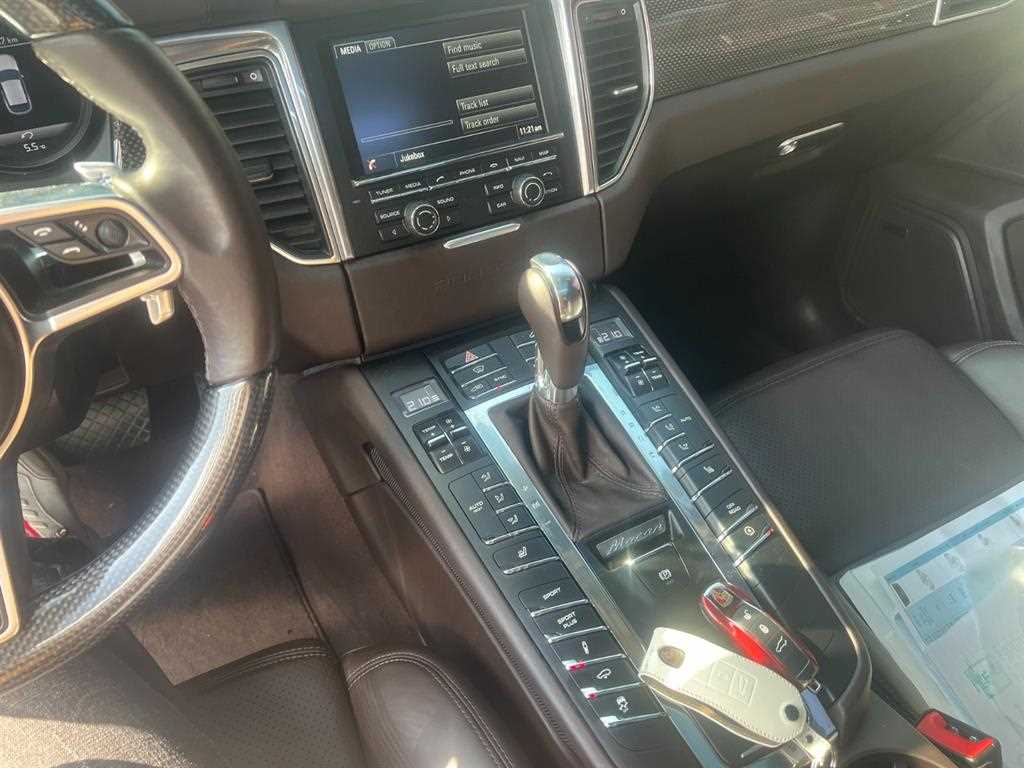 Porsche Macan - Vista 8