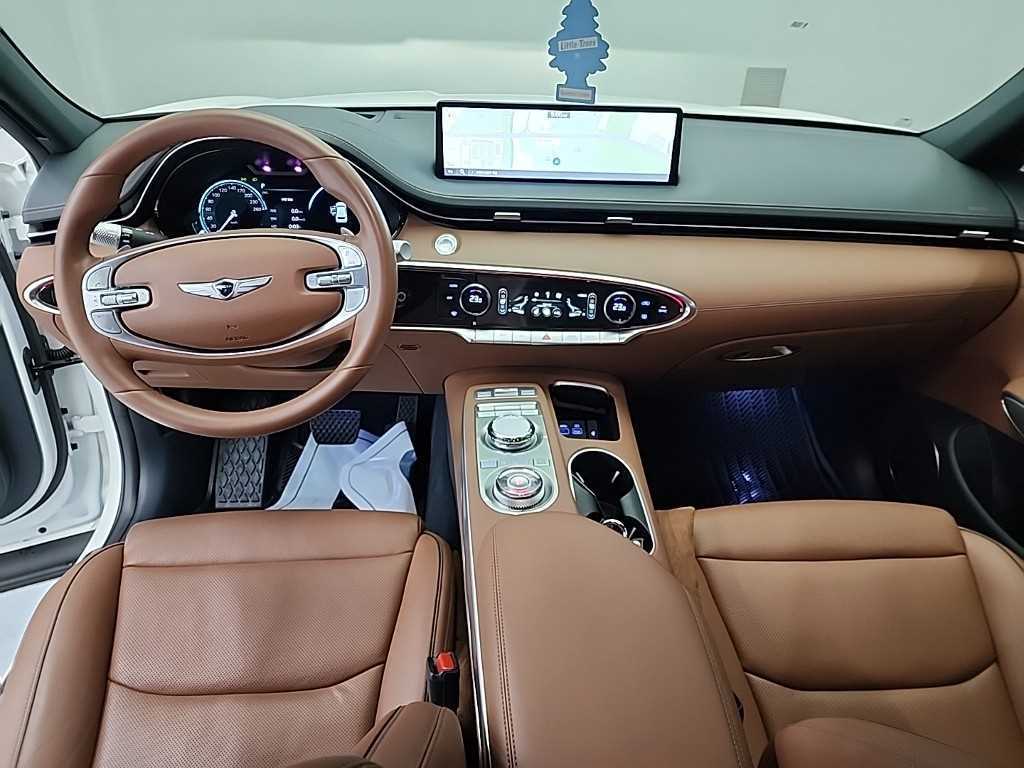 Genesis GV70 - Vista 7