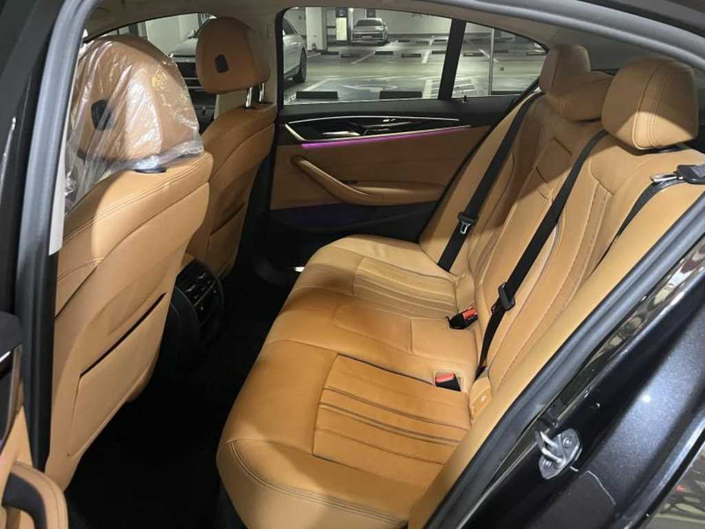 BMW 5 Series - Vista 7