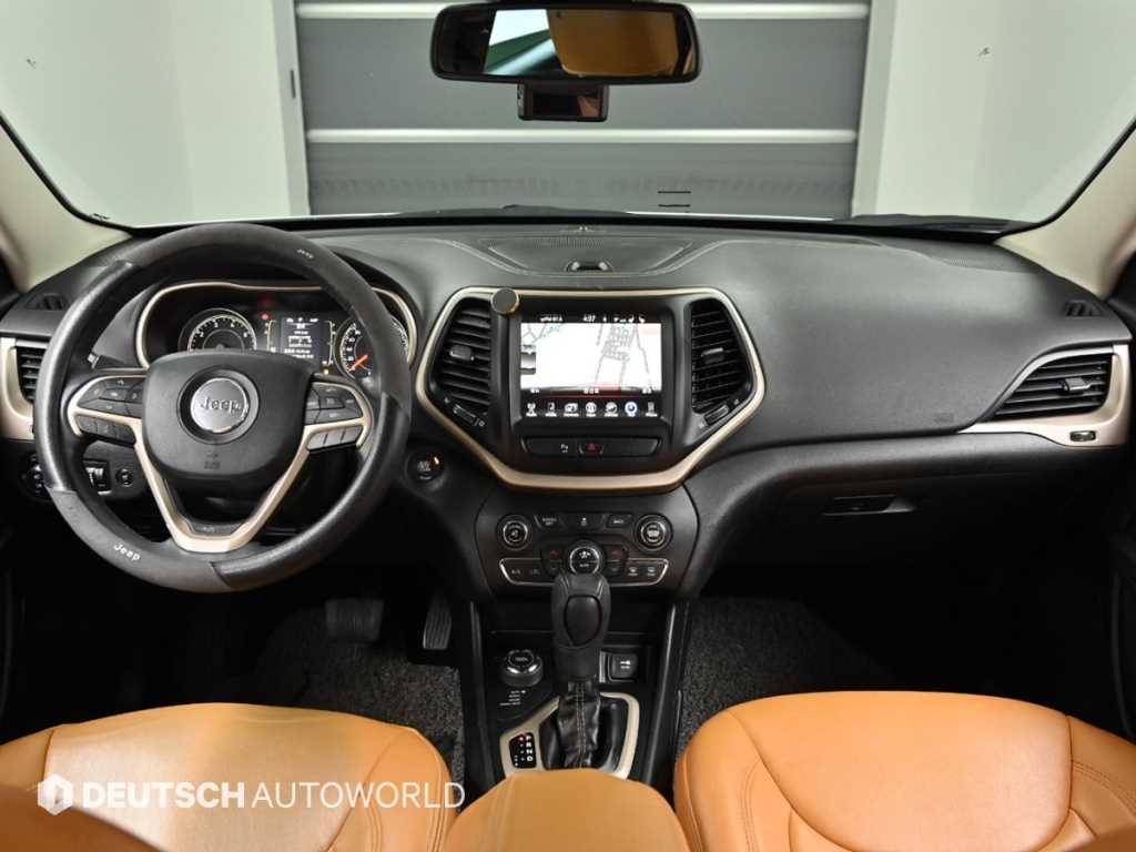 Jeep Cherokee - Vista 7