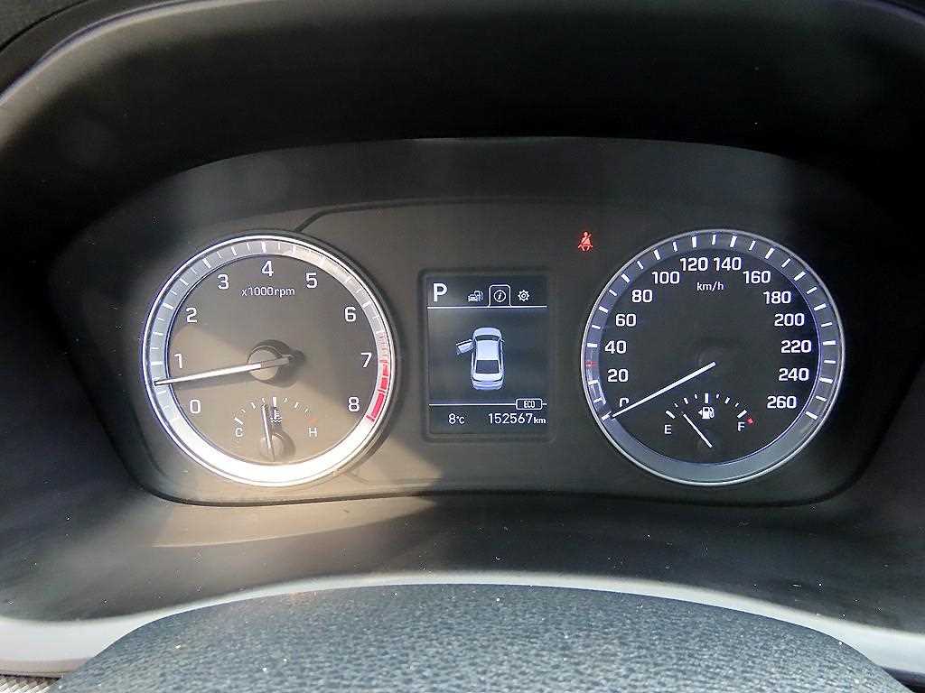 HYUNDAI Sonata - Vista 9