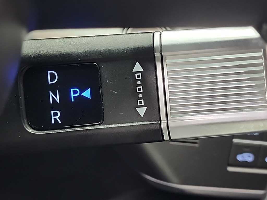 HYUNDAI Kona - Vista 8