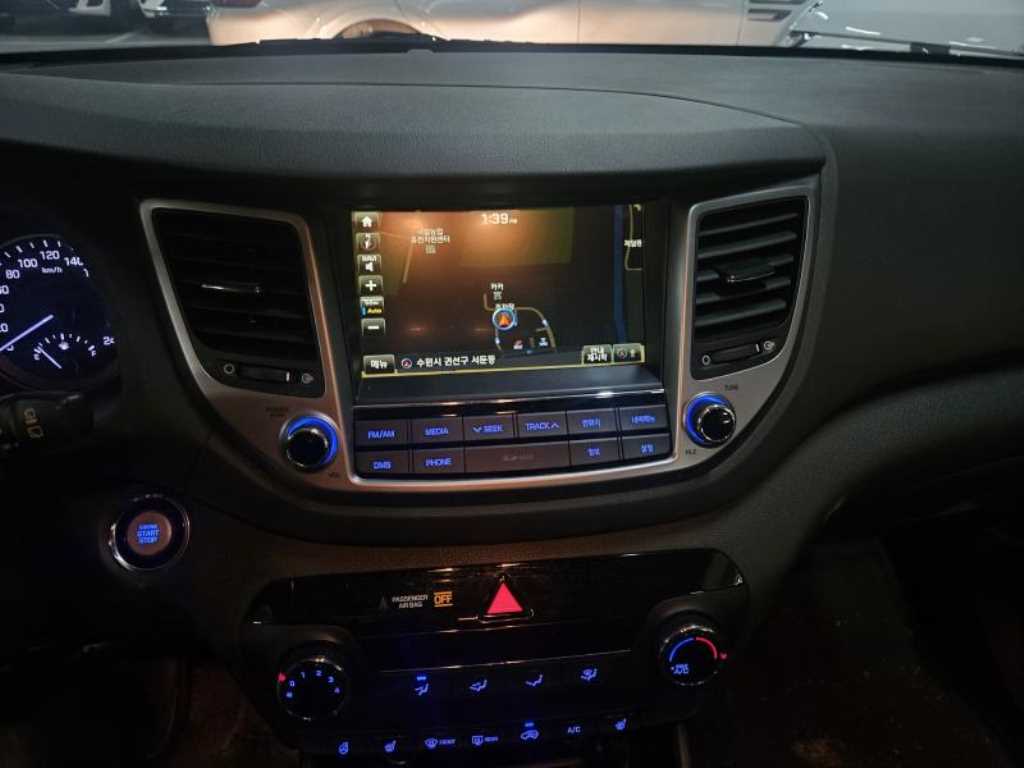 HYUNDAI Tucson - Vista 6