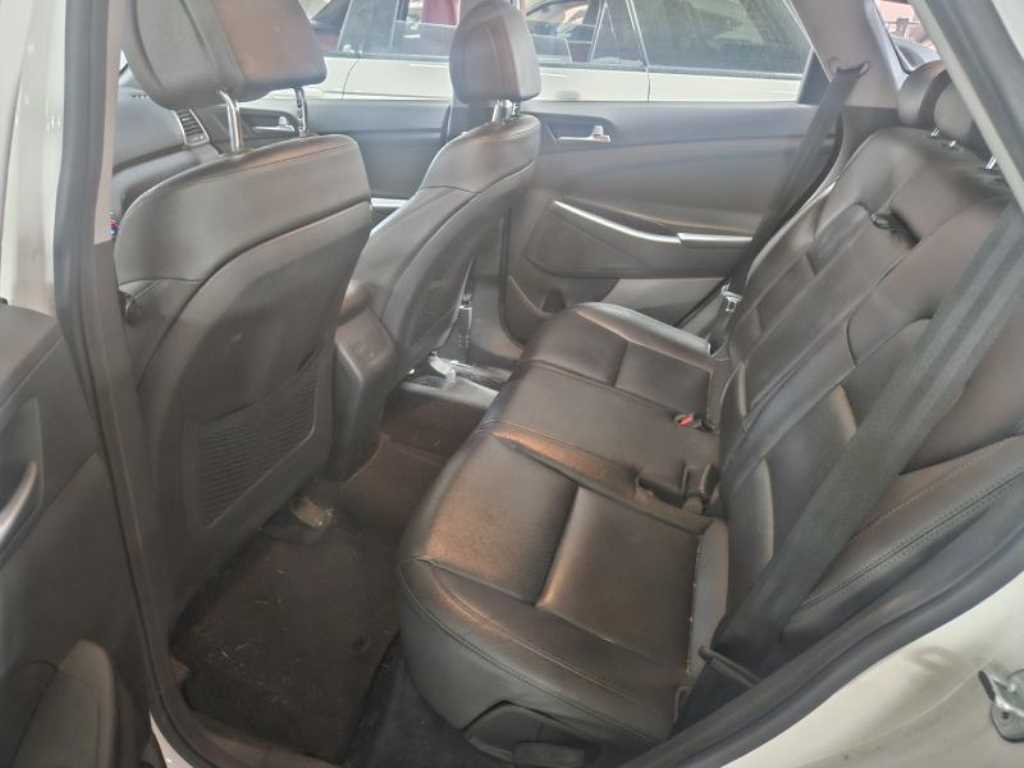 HYUNDAI Tucson - Vista 9