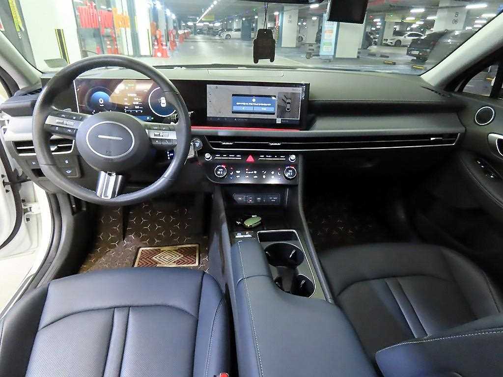 HYUNDAI Sonata - Vista 10