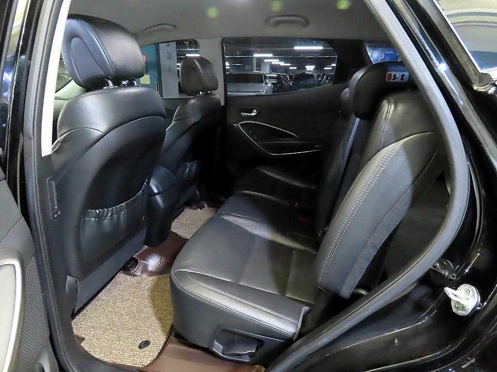 HYUNDAI Santa Fe - Vista 7