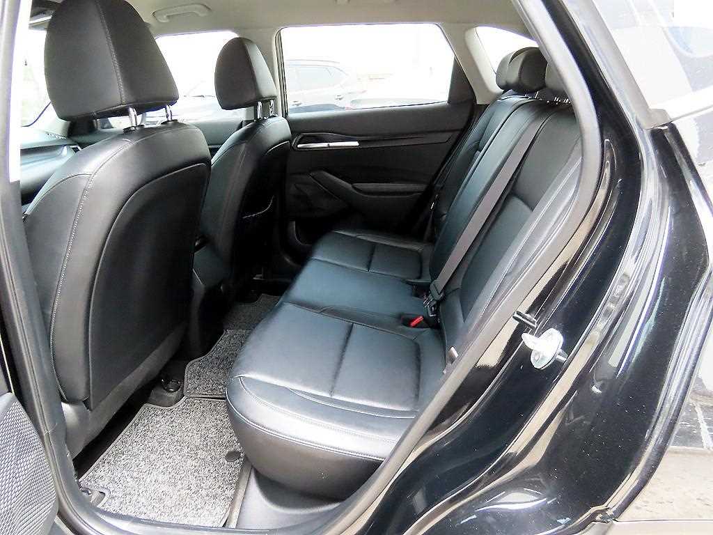 KIA Seltos - Vista 6