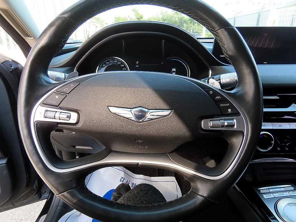 Genesis G80 - Vista 8