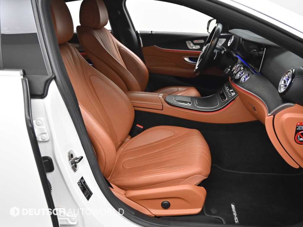 Mercedes Benz CLS Class - Vista 10