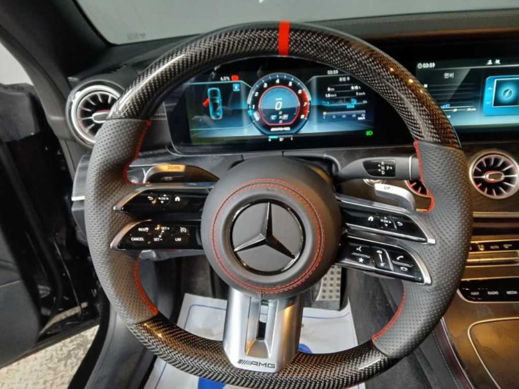 Mercedes Benz E class - Vista 9