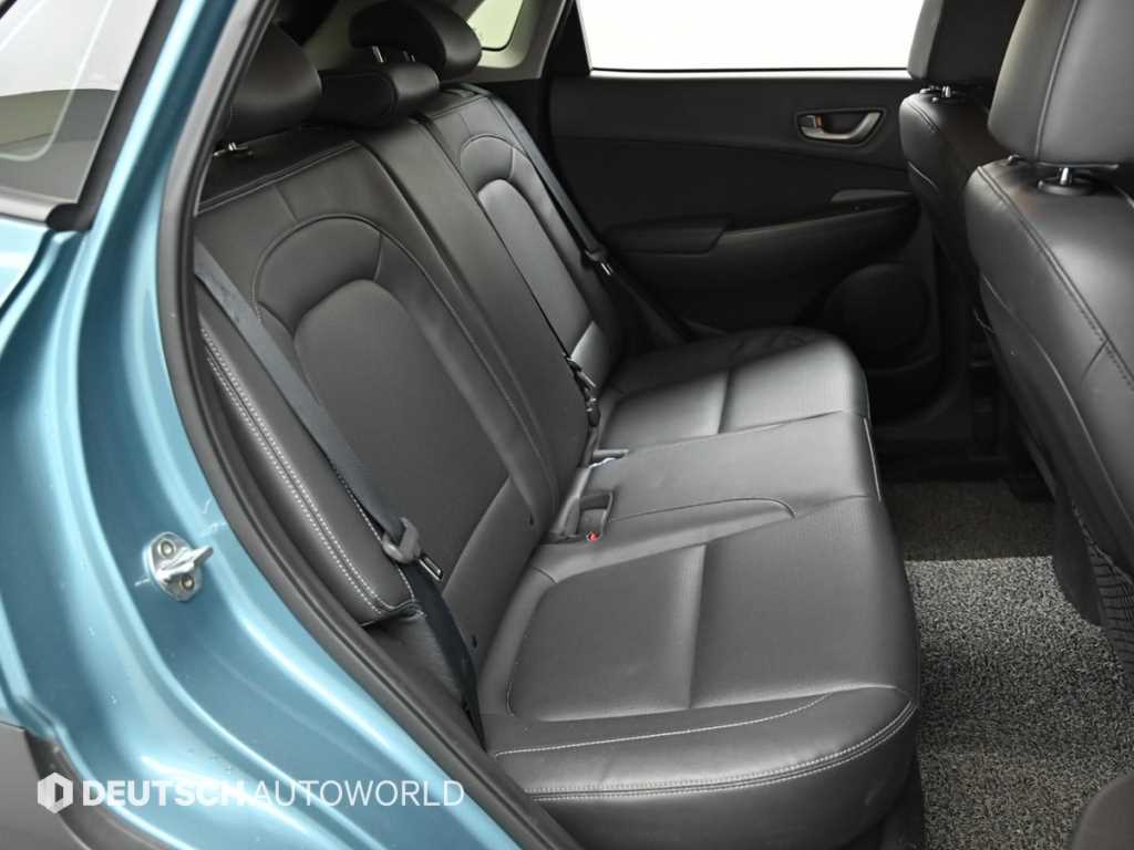 HYUNDAI Kona - Vista 12