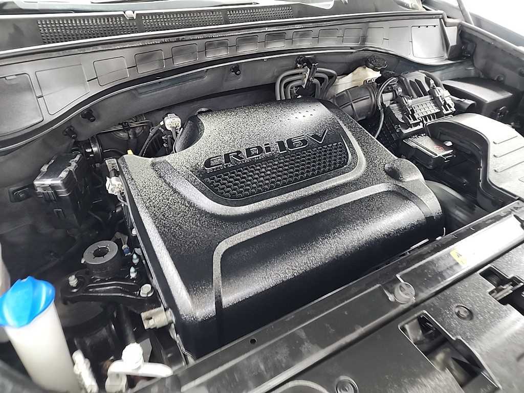 HYUNDAI Maxcruz - Vista 5