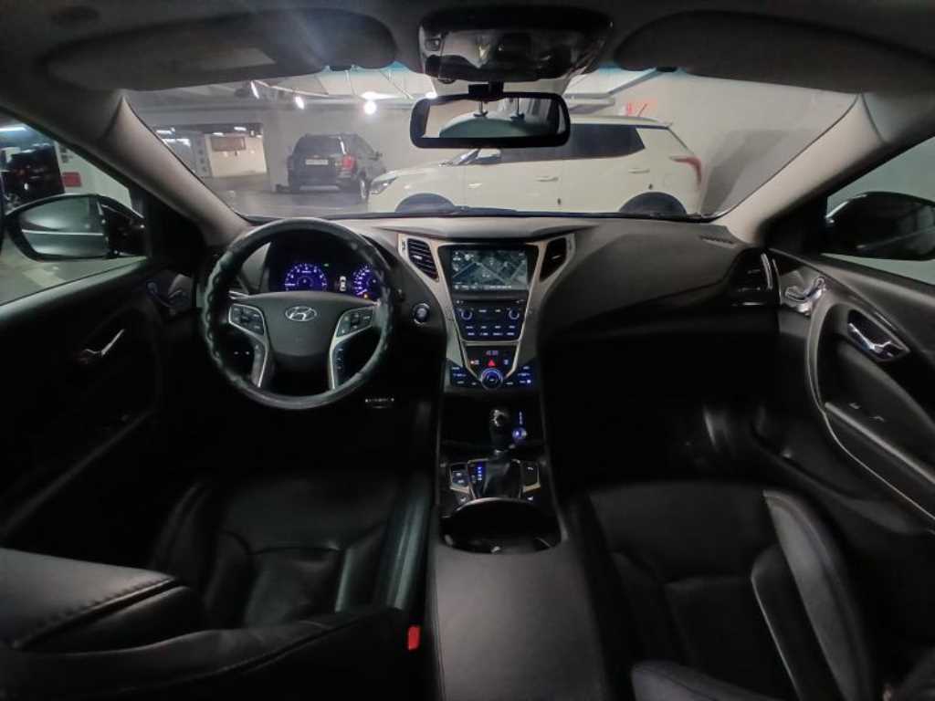 HYUNDAI Grandeur - Vista 6