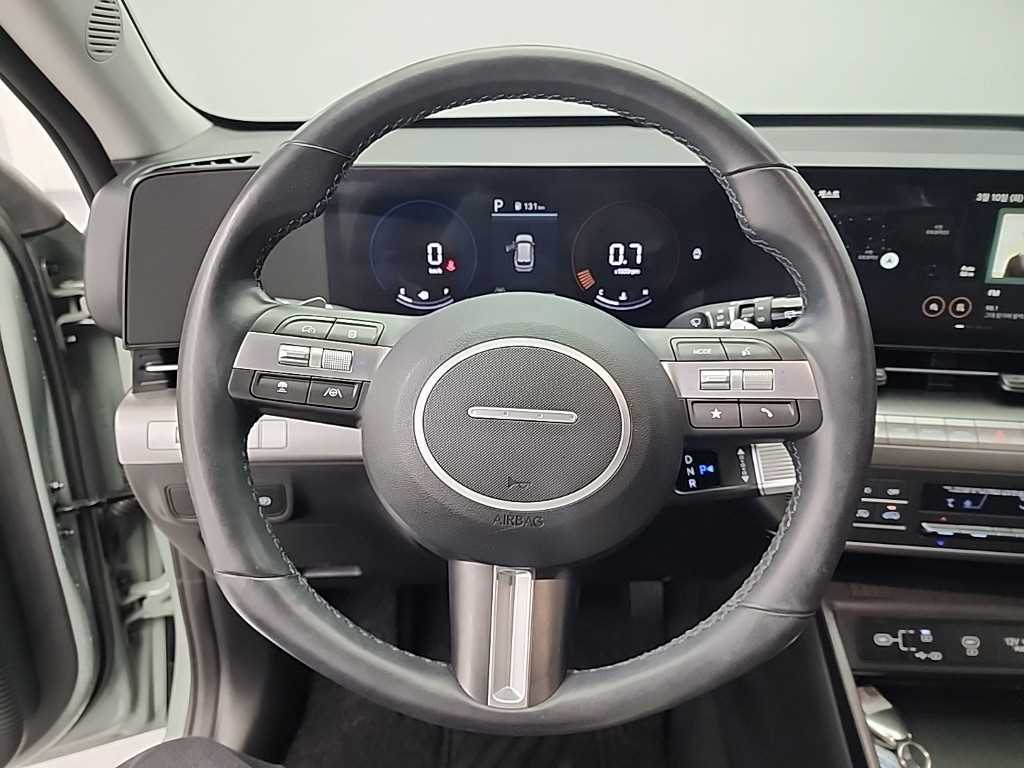 HYUNDAI Kona - Vista 9