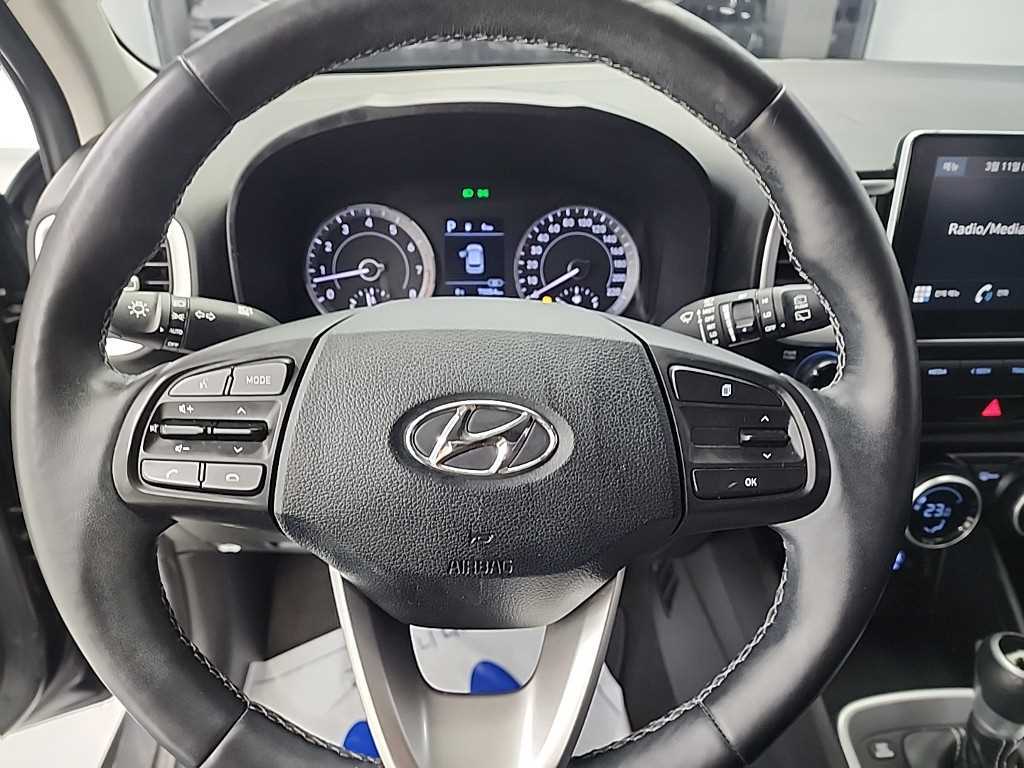 HYUNDAI Venue - Vista 9