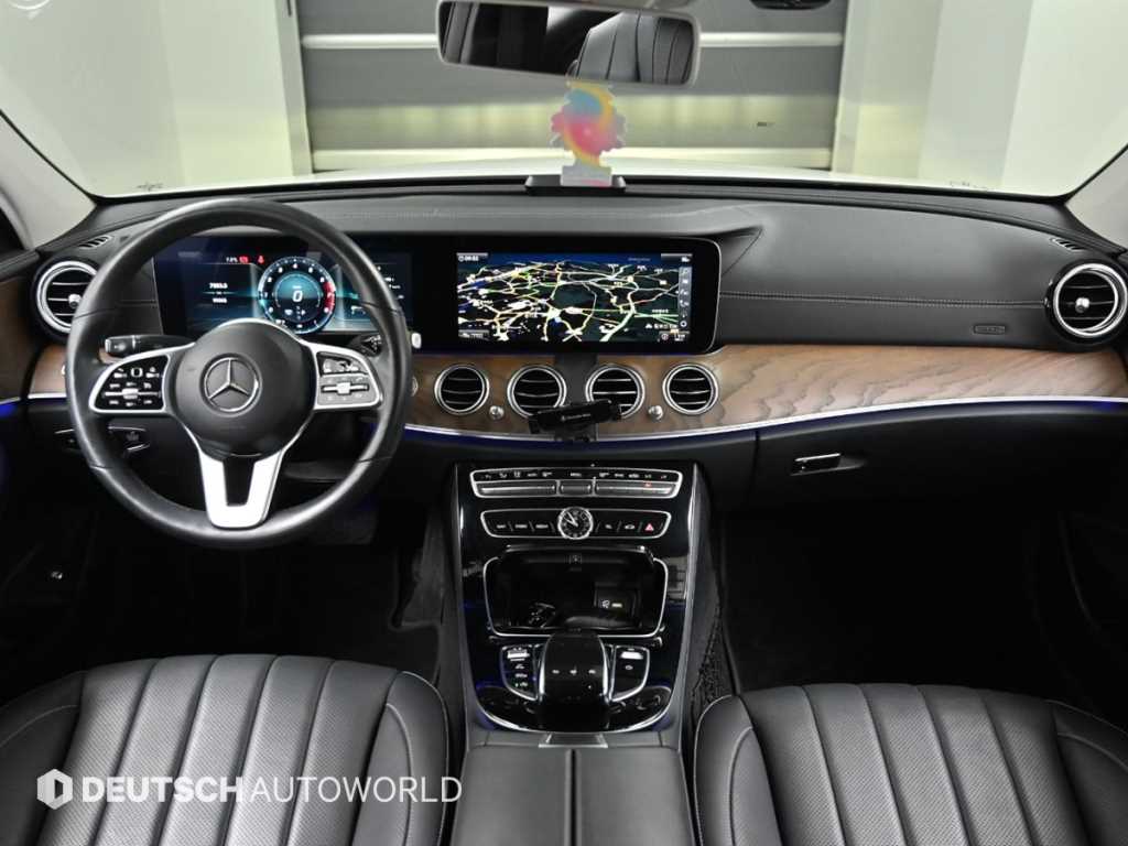 Mercedes Benz E class - Vista 7