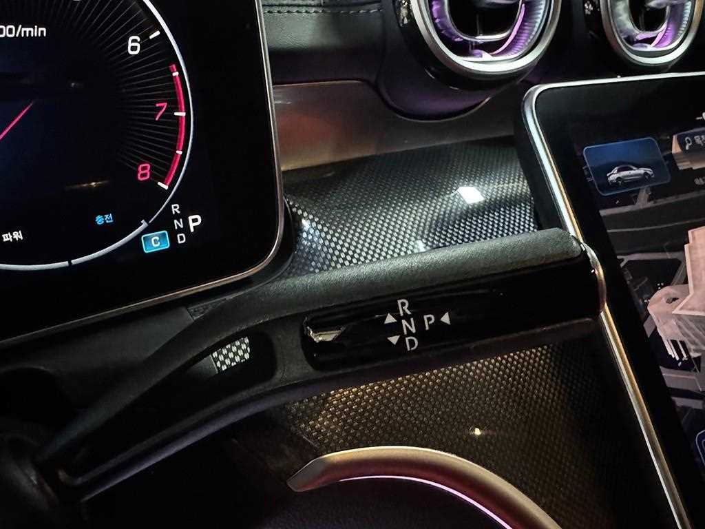 Mercedes Benz C Class - Vista 12