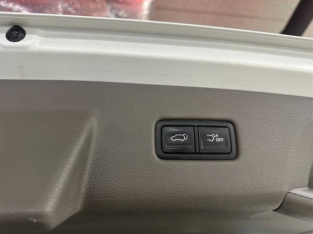 KIA Carnival - Vista 5