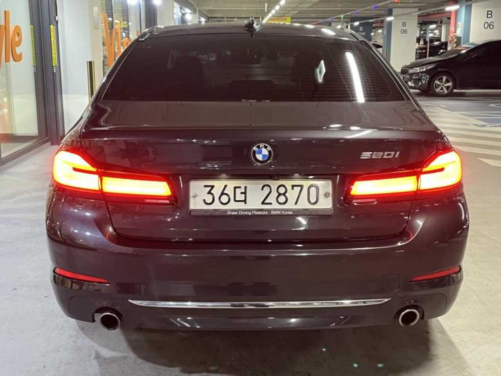 BMW 5 Series - Vista 5