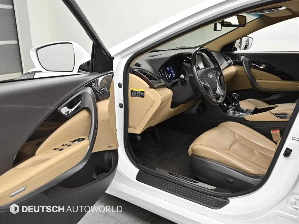 HYUNDAI Grandeur - Vista 11