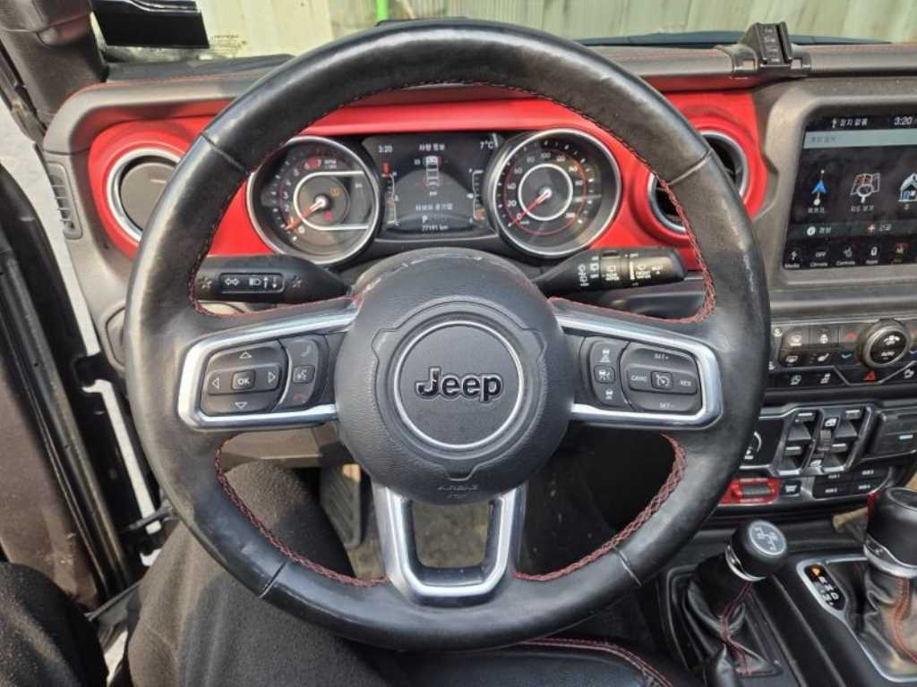 Jeep Wrangler - Vista 6