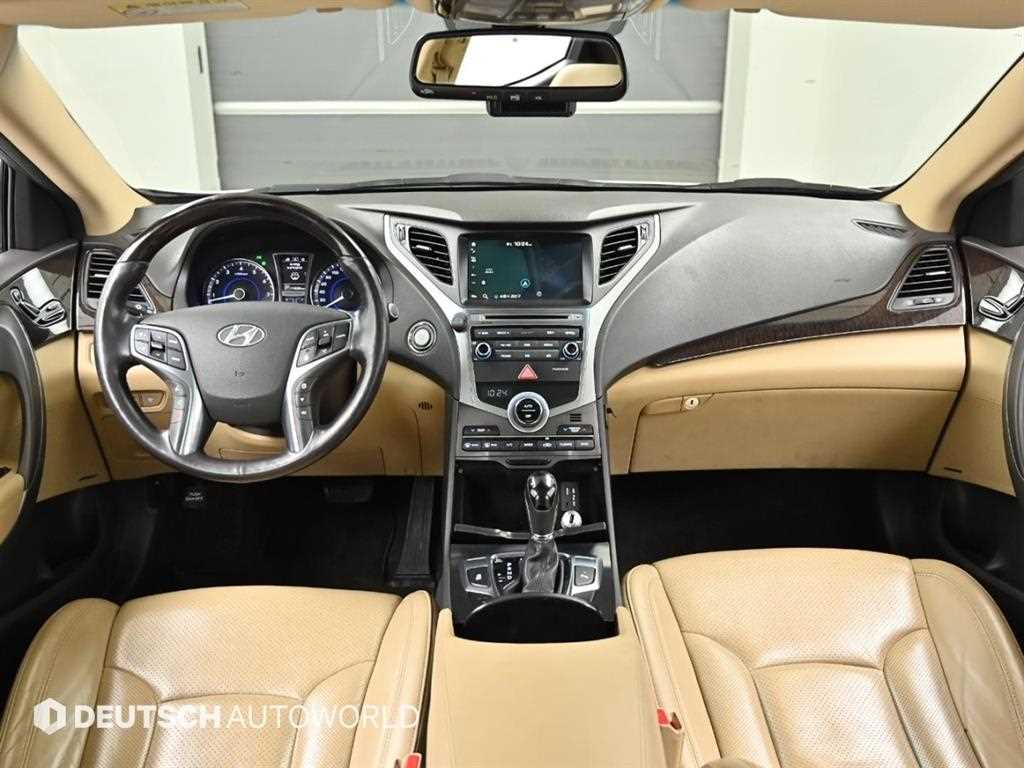 HYUNDAI Grandeur - Vista 7