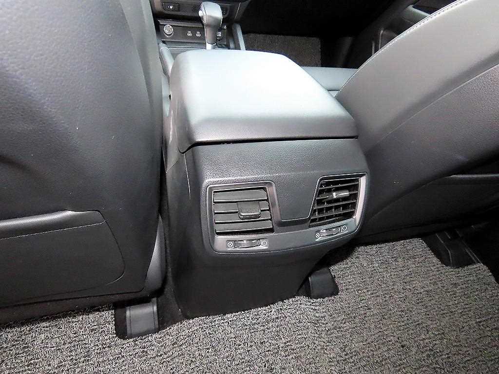 Ssangyong Rexton 2024 the color of pearl - Importación desde Corea - HF Imports Iquique - Foto 17