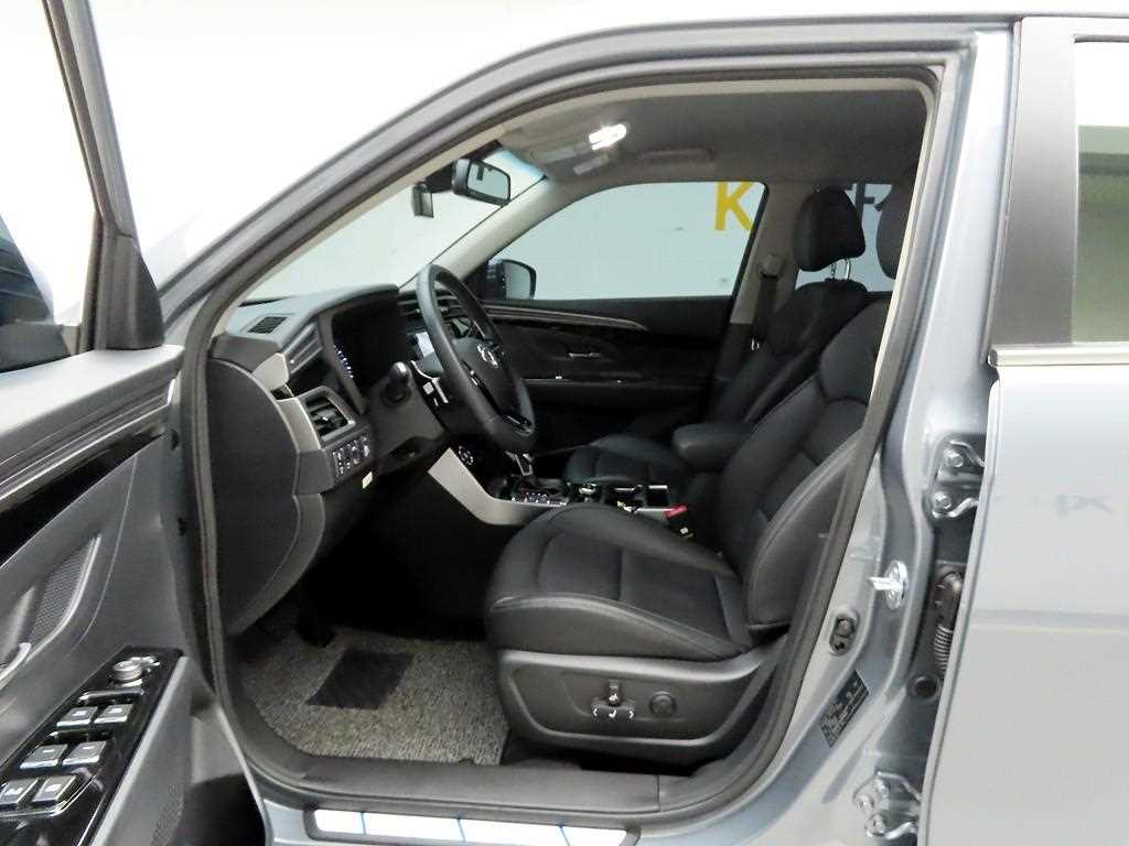 Ssangyong Korando - Vista 12