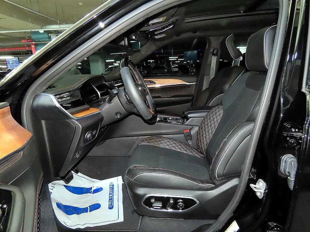 Jeep Cherokee - Vista 6