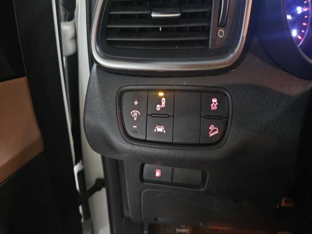 KIA Sorento - Vista 11