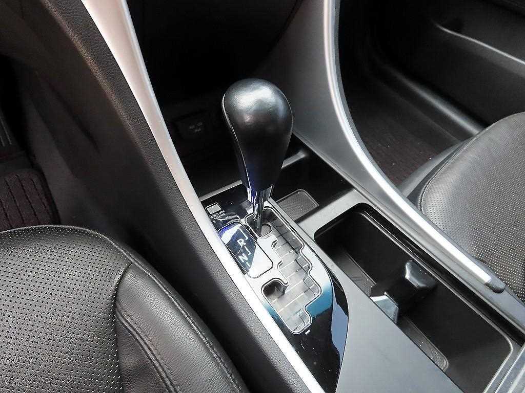 HYUNDAI Sonata - Vista 11