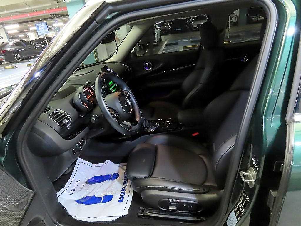 Mini Clubman - Vista 6