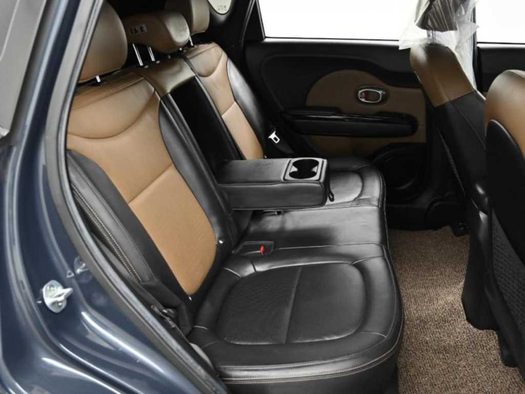 KIA Soul - Vista 12