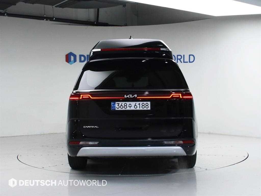 KIA Carnival - Vista 4