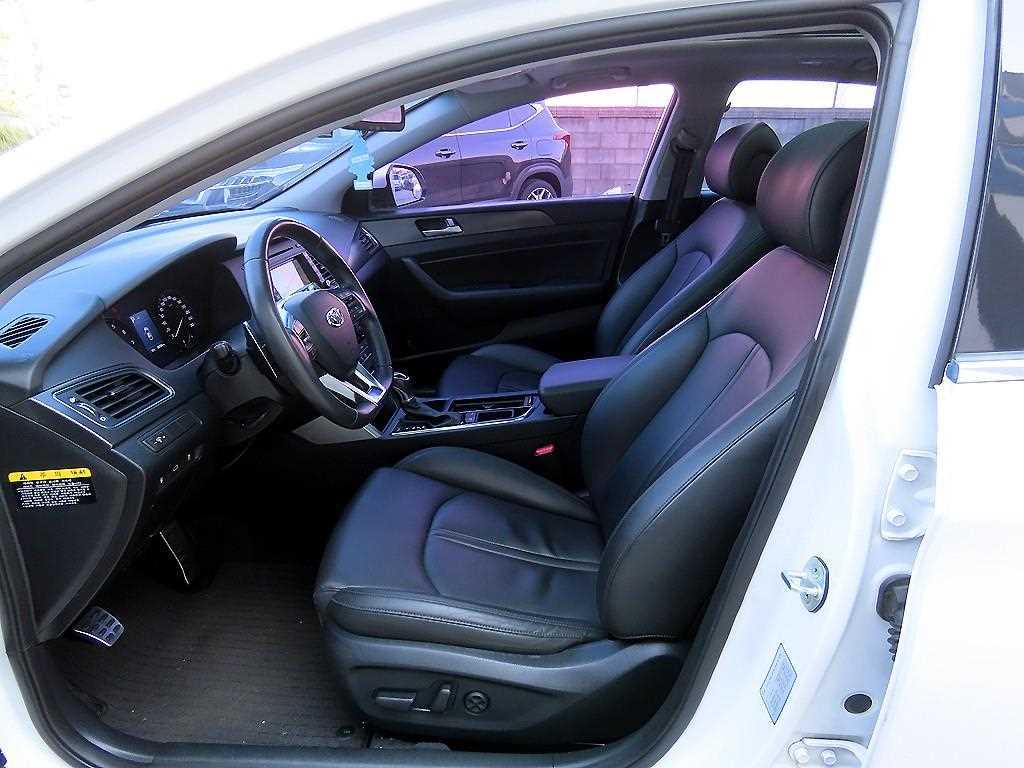 HYUNDAI Sonata - Vista 5