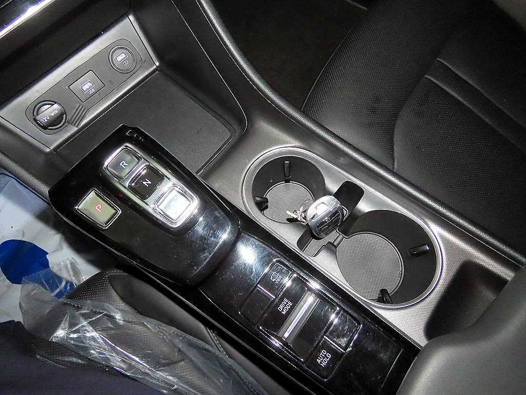 HYUNDAI Sonata - Vista 10