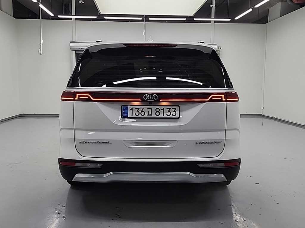 KIA Carnival - Vista 3