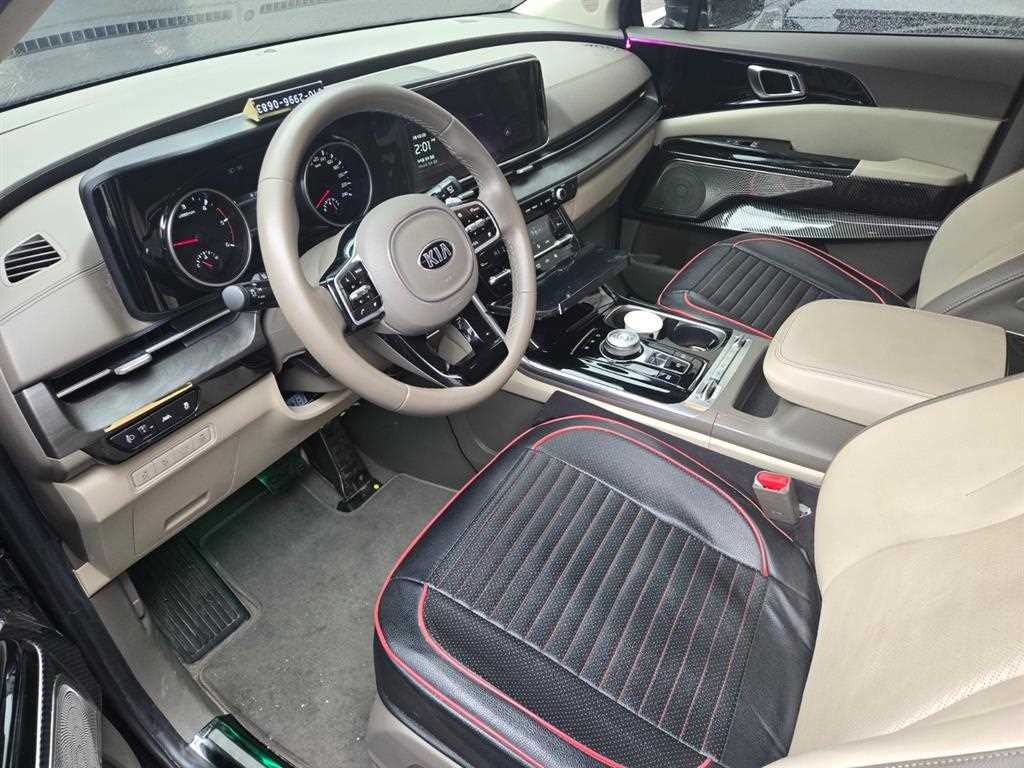 KIA Carnival - Vista 4