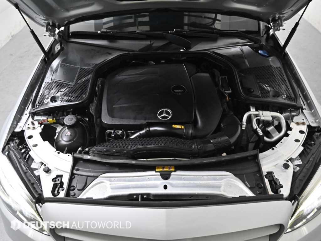 Mercedes Benz C Class - Vista 6