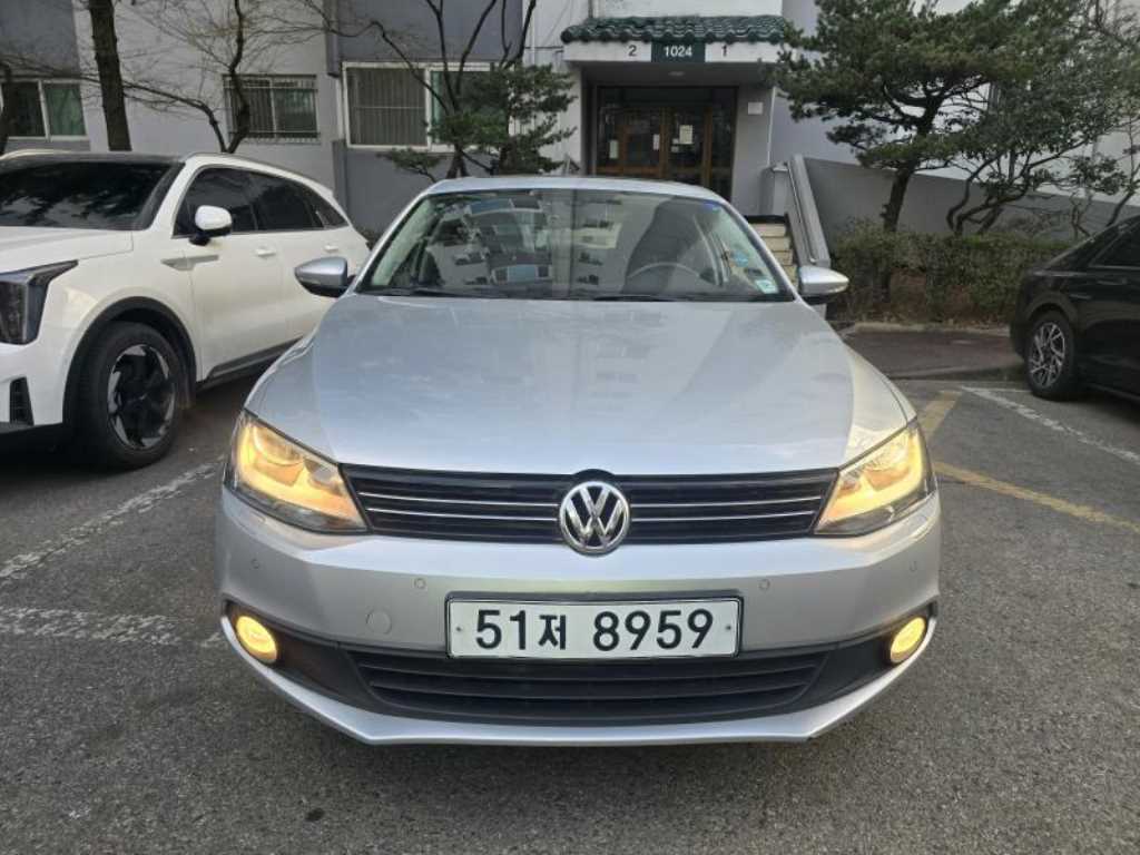 Volkswagen Jetta 2012 Gris - Importación desde Corea - HF Imports Iquique - Foto 1