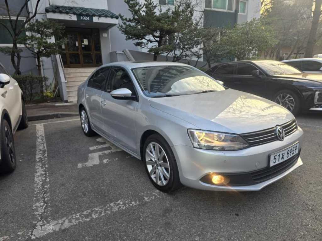 Volkswagen Jetta - Vista 2