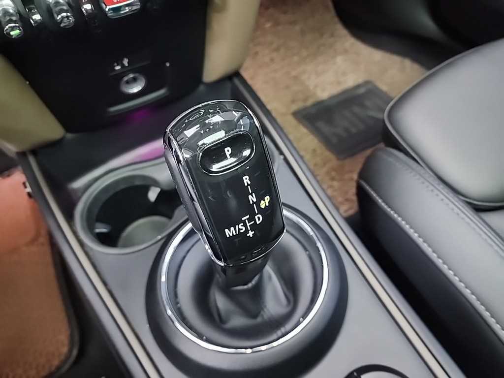 Mini Countryman - Vista 9