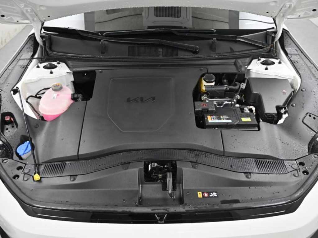 KIA EV4 - Vista 6