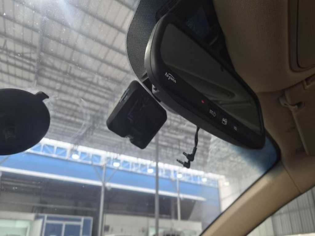 KIA Carnival - Vista 6