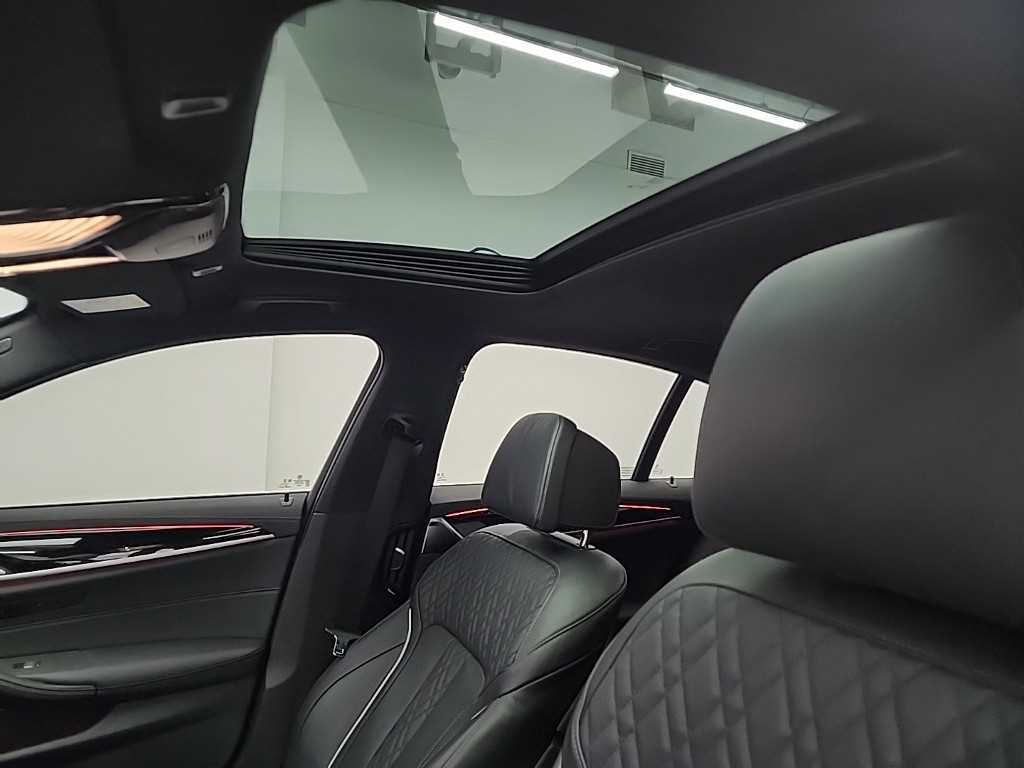 BMW 5 Series 2022 Negro - Importación desde Corea - HF Imports Iquique - Foto 14