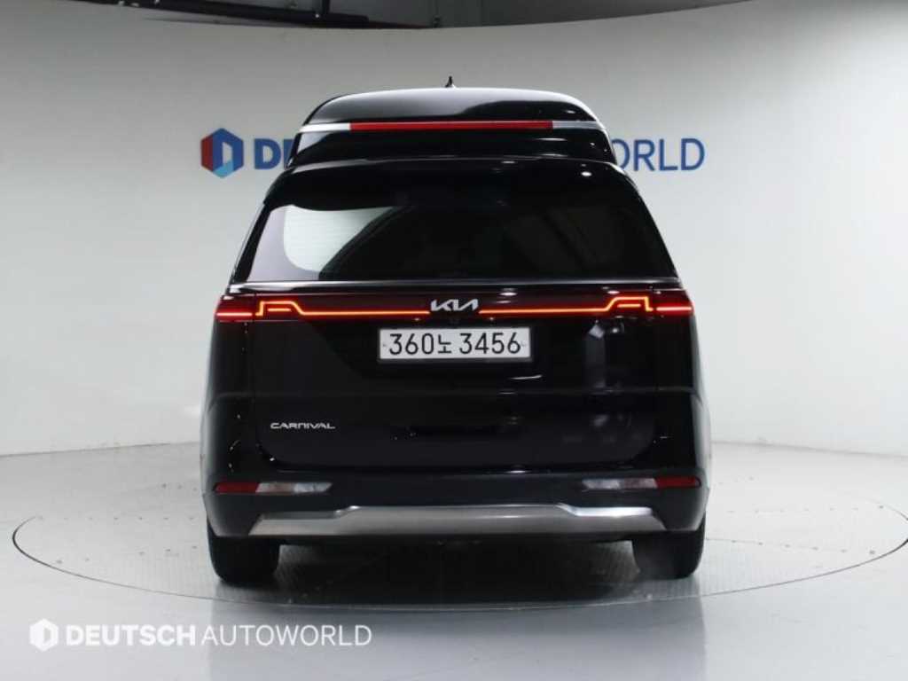 KIA Carnival - Vista 5