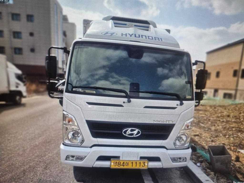 medium and large cargo truck 2026 Blanco - Importación desde Corea - HF Imports Iquique - Foto 1