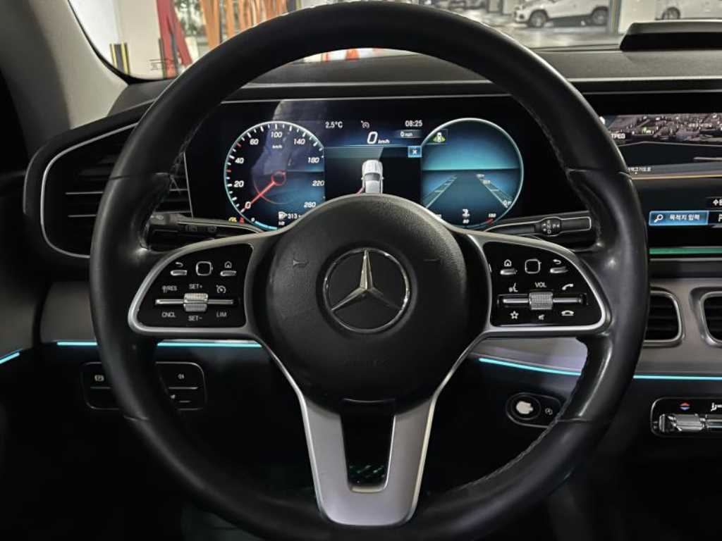Mercedes Benz GLE Class - Vista 12