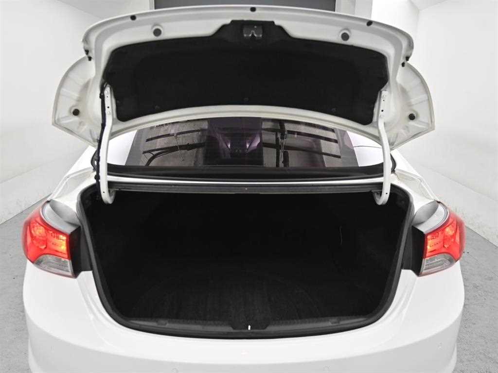 HYUNDAI Avante 2014 Blanco - Importación desde Corea - HF Imports Iquique - Foto 19