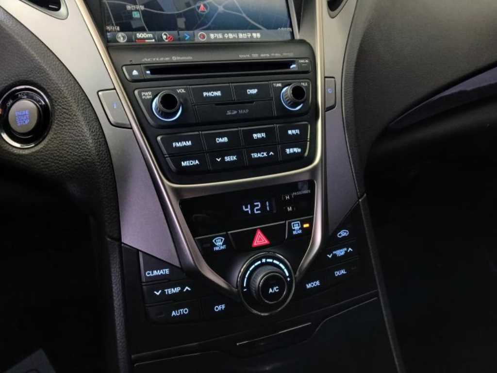 HYUNDAI Grandeur - Vista 12